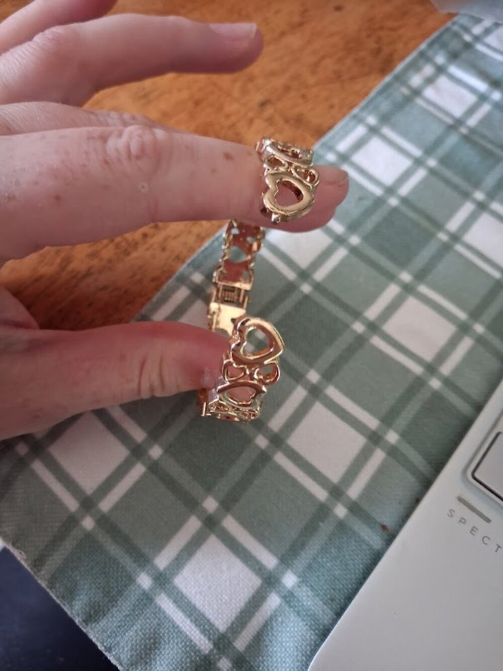 Openable Heart bangle bracelet - Picture 4 of 5